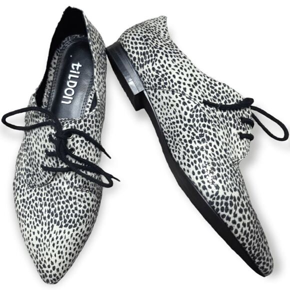 Tildon Oxford Shoe in "Astoria" size 6.5 - Picture 3 of 5